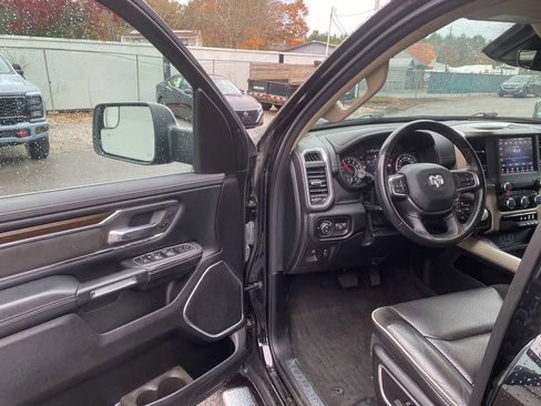 Used 2021 RAM 1500 Laramie AWD/4WD image 10