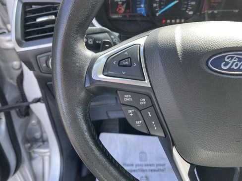 Used 2018 Ford Edge SEL w/ Equipment Group 201A AWD/4WD image 22