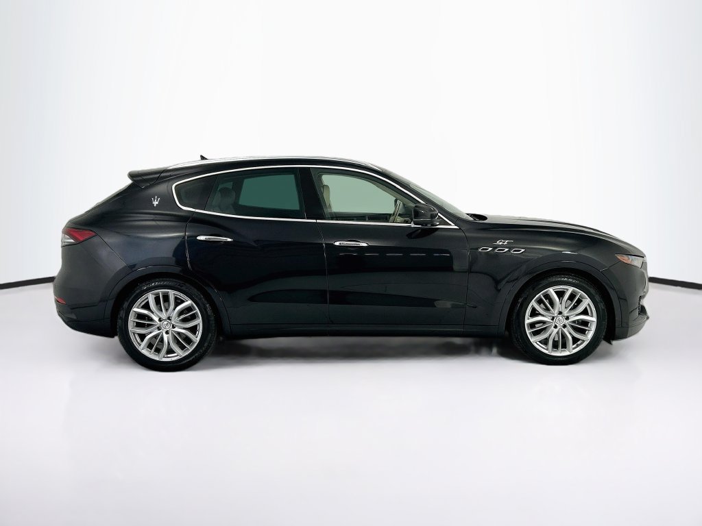 Used 2022 Maserati Levante GT AWD/4WD image 4