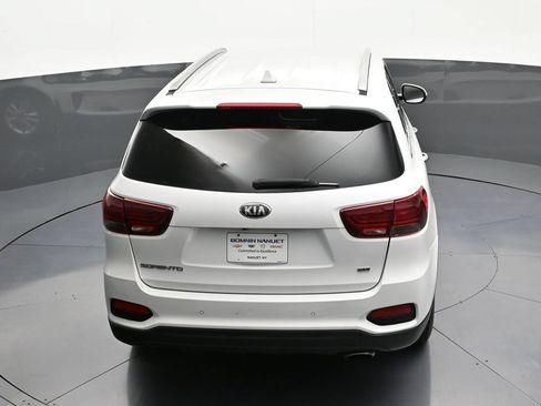 Used 2019 Kia Sorento FWD w/ LX Convenience Package image 19