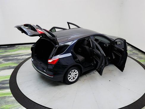 Used 2020 Chevrolet Equinox LT AWD/4WD image 38