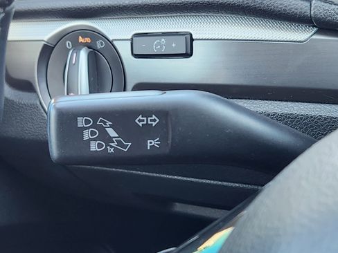 Used 2017 Volkswagen Passat 1.8T R-Line image 21