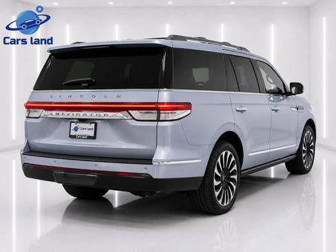 Used 2023 Lincoln Navigator Black Label AWD/4WD image 3