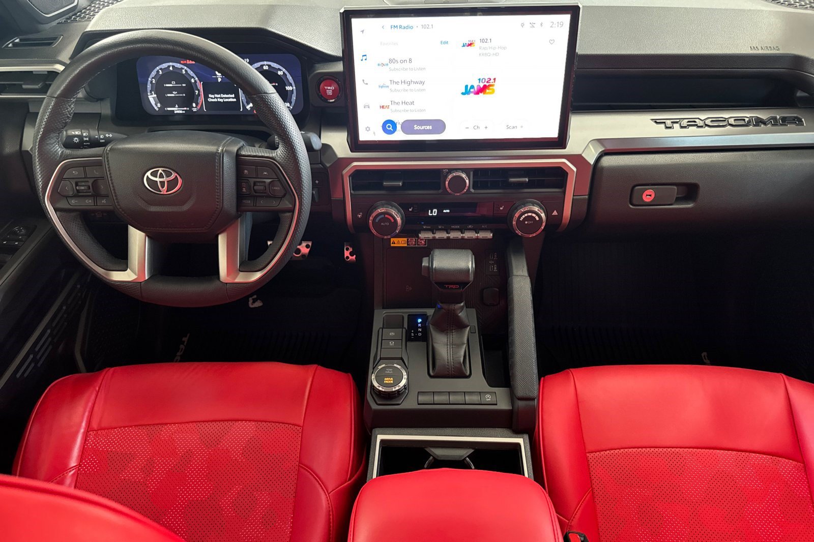Used 2024 Toyota Tacoma TRD Sport w/ TRD Sport Upgrade Package RWD image 17