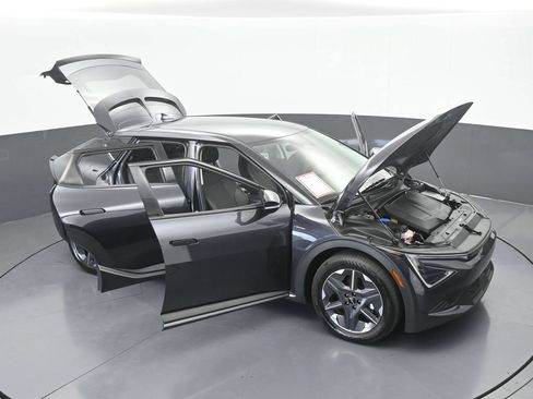Used 2025 Kia EV6 Light RWD image 68