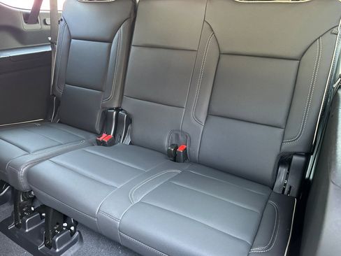 New 2025 GMC Yukon XL Elevation image 14