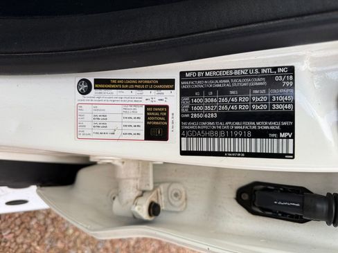 Used 2018 Mercedes-Benz GLE 350 4MATIC image 20