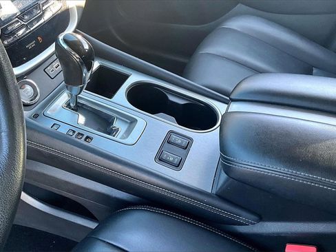 Used 2022 Nissan Murano SV image 17