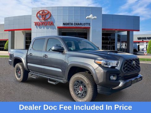 Used 2022 Toyota Tacoma TRD Sport w/ Technology Package RWD image 1