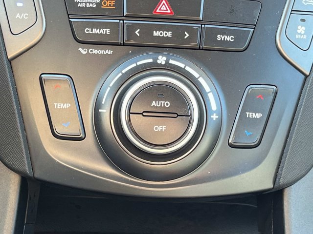Used 2017 Hyundai Santa Fe SE w/ SE Premium Package 02 AWD/4WD image 34