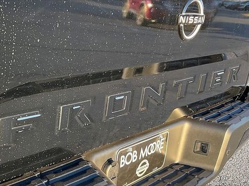 New 2026 Nissan Frontier SV image 9