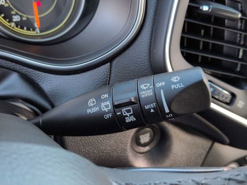 Used 2023 Jeep Cherokee Altitude Lux image 26