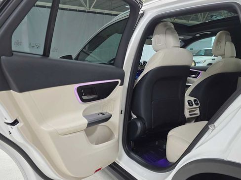 Certified 2026 Mercedes-Benz GLC 300 4MATIC image 15