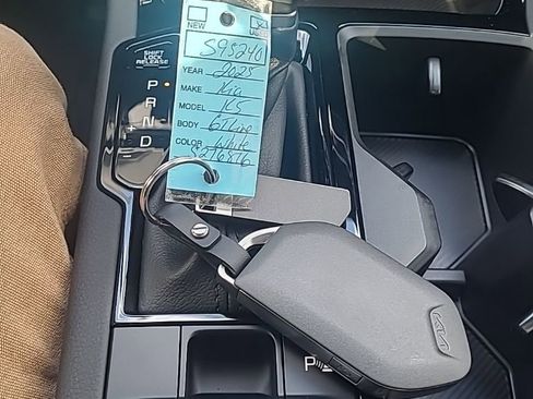 Used 2025 Kia K5 GT-Line w/ GT-Line Premium Package image 33