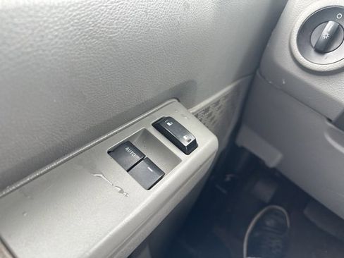 Used 2014 Ford E-350 and Econoline 350 XL image 13