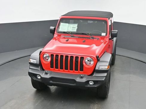 Used 2024 Jeep Wrangler Sport image 36