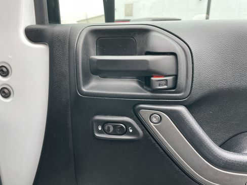 Used 2017 Jeep Wrangler Unlimited Sport w/ Quick Order Package 24S image 11