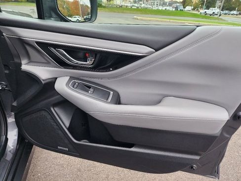 Used 2022 Subaru Legacy Limited image 10