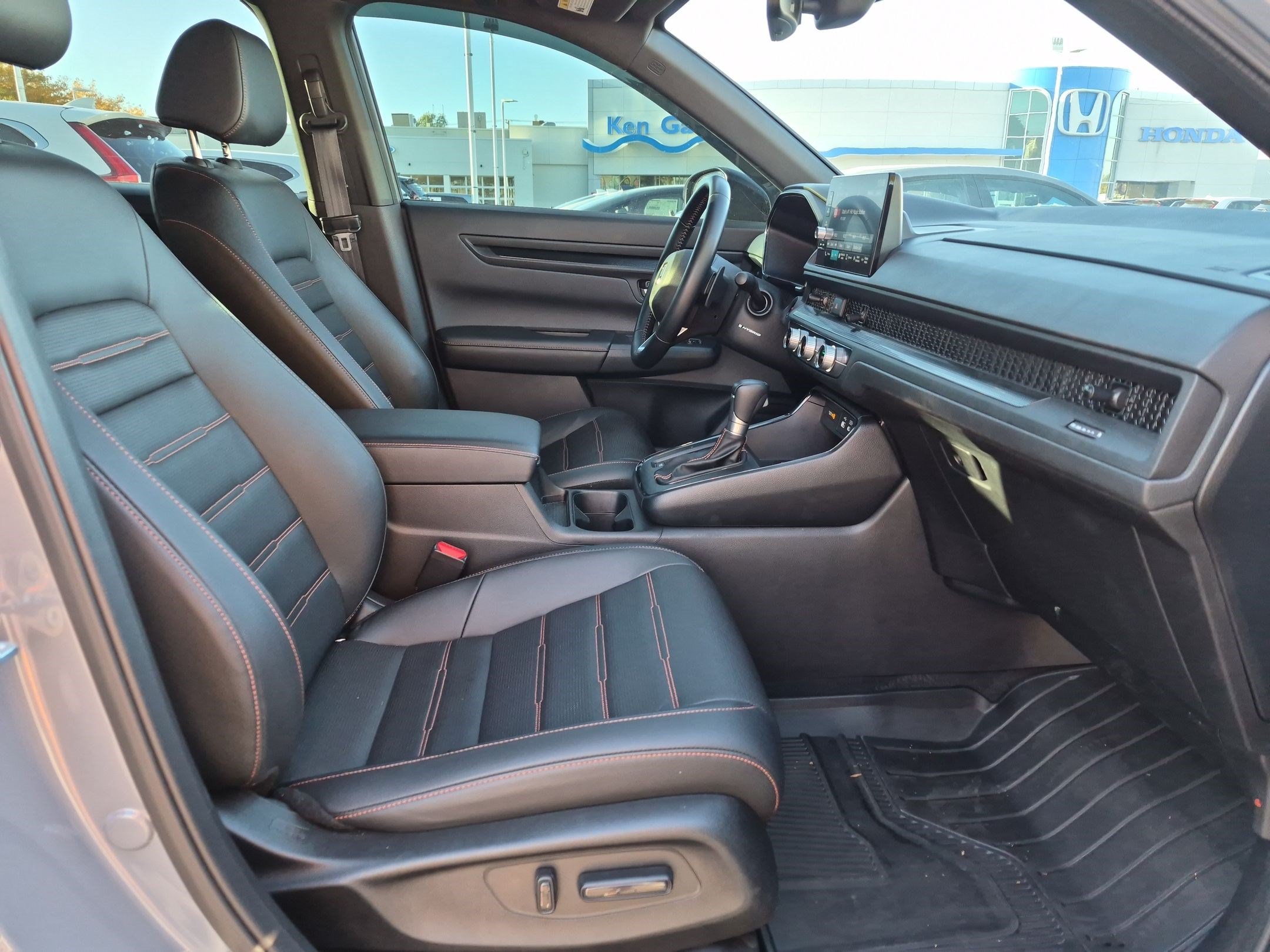 Used 2025 Honda CR-V Sport-L image 31