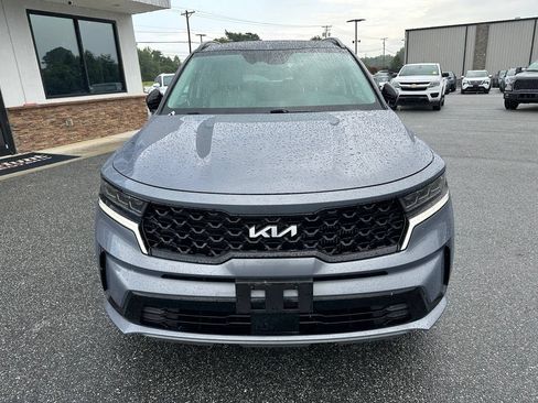 Used 2023 Kia Sorento SX AWD/4WD image 11