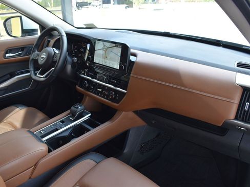 Used 2025 Nissan Pathfinder Platinum w/ Cargo Package FWD image 82