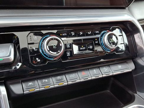 Used 2023 GMC Sierra 1500 Denali Ultimate image 17