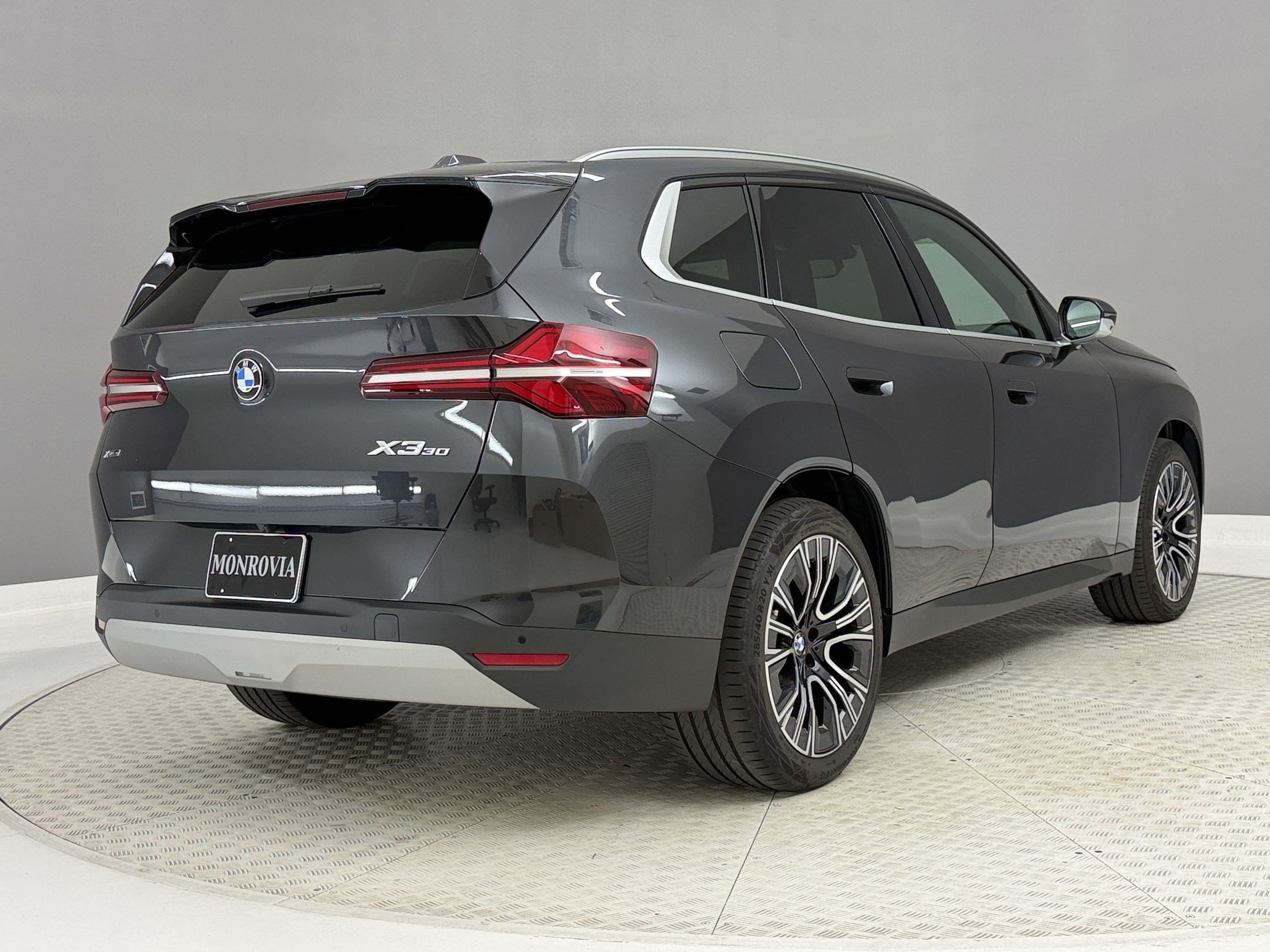 Used 2026 BMW X3 xDrive30i w/ Premium Package AWD/4WD image 9
