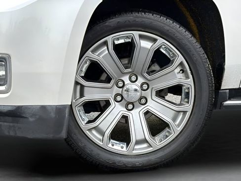 Used 2017 GMC Yukon XL Denali w/ Open Road Package image 14