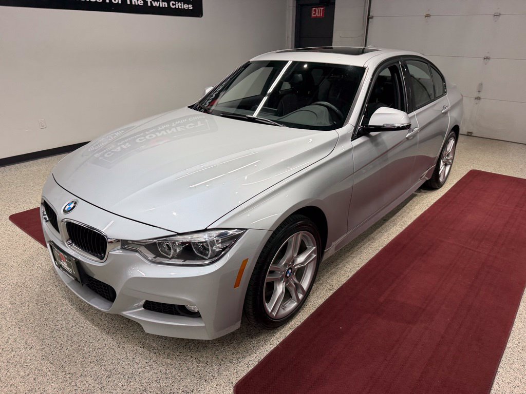 Used 2018 BMW 328d xDrive Sedan AWD/4WD image 3