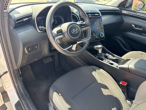 Used 2023 Hyundai Tucson SE image 24