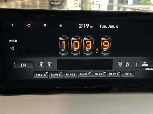 Used 2023 Hyundai Palisade Calligraphy image 18