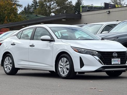 New 2025 Nissan Sentra S image 9