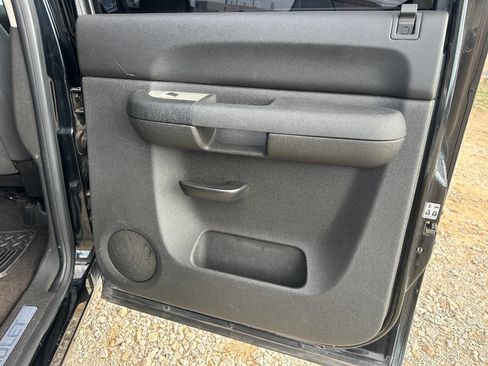 Used 2009 Chevrolet Silverado 1500 LT w/ Texas Edition image 14