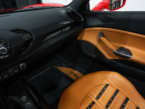 Used 2017 Ferrari 488 Spider RWD image 14