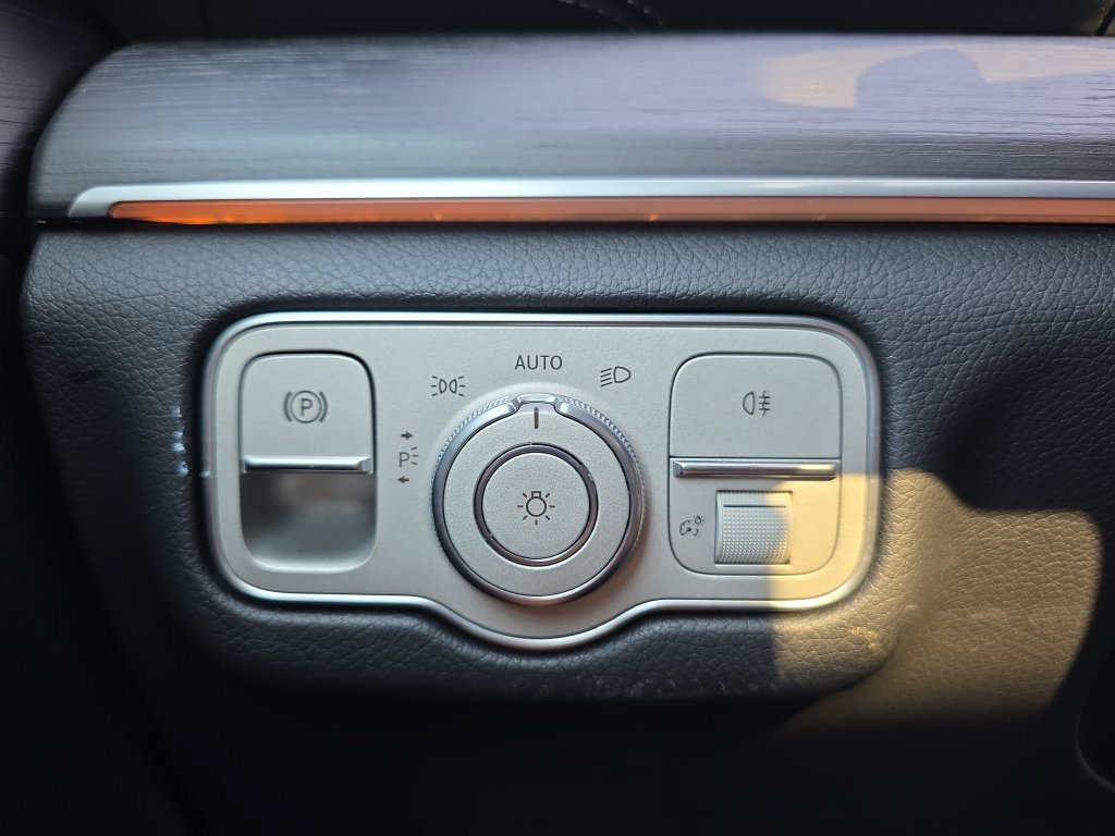 Certified 2023 Mercedes-Benz GLS 580 4MATIC image 31