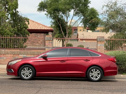 Used 2016 Hyundai Sonata SE FWD image 3