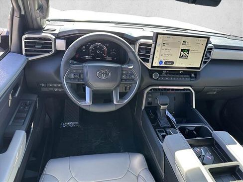 Used 2026 Toyota Tundra Limited AWD/4WD image 9