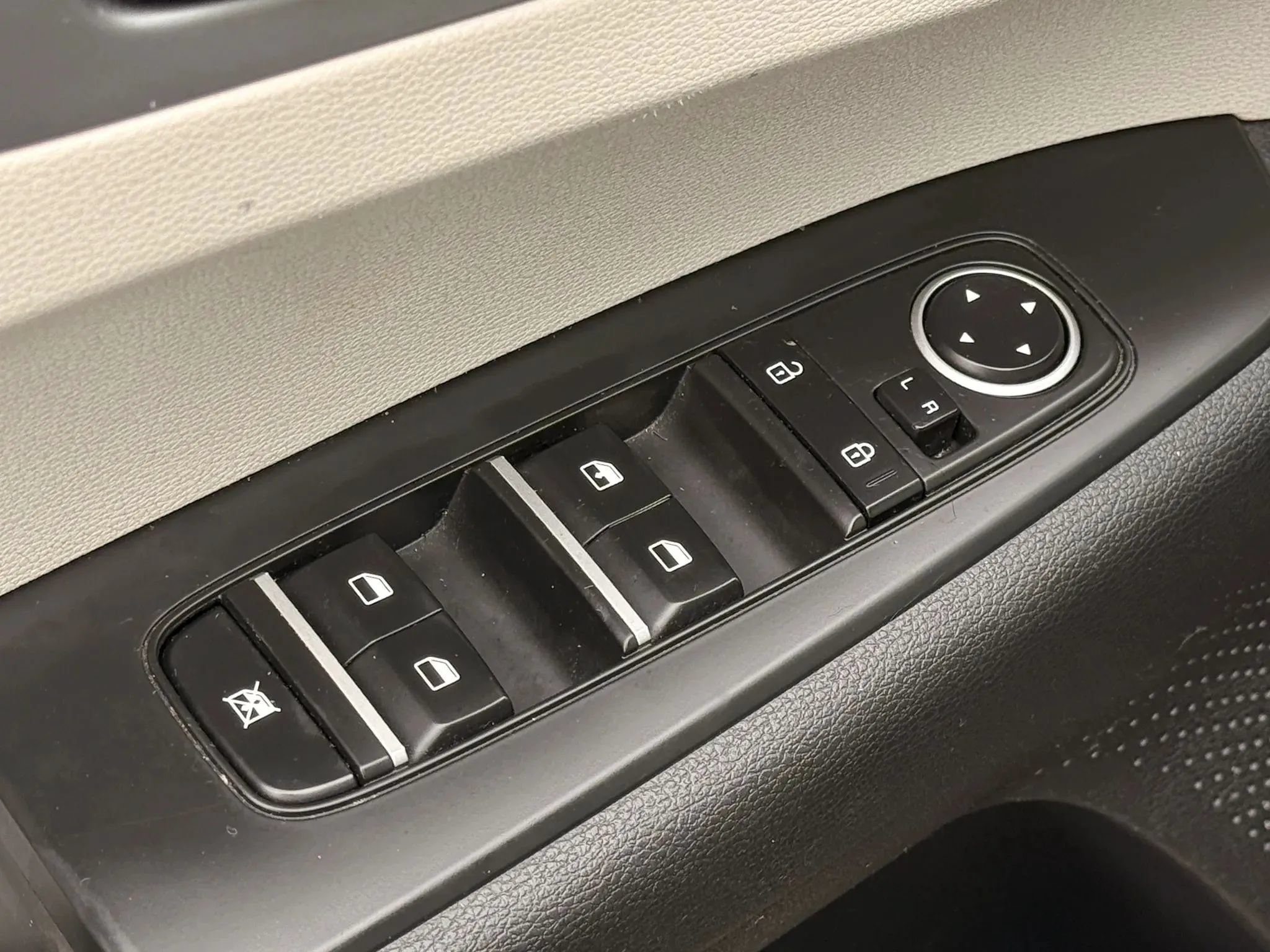 Used 2022 Kia Forte LXS w/ LXS Technology Package FWD image 22