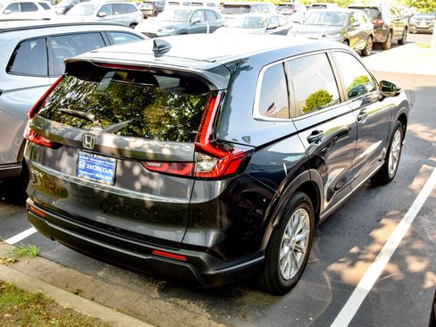 Used 2024 Honda CR-V EX image 16