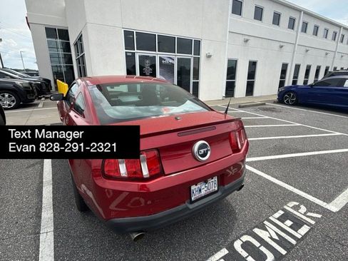 Used 2010 Ford Mustang GT RWD image 10