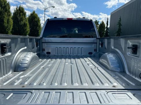 Used 2023 Ford F350 XLT image 33