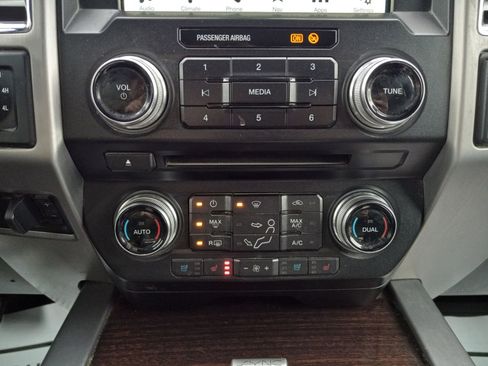 Used 2017 Ford F250 Platinum w/ Platinum Ultimate Package image 19