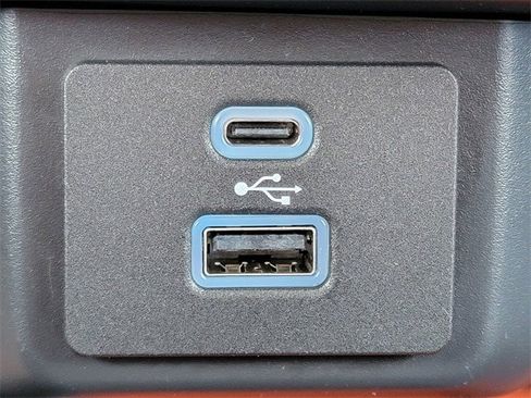 Certified 2023 Ford Maverick XLT w/ XLT Luxury Package image 8