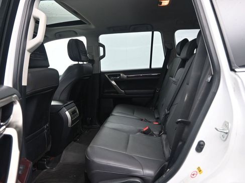 Used 2019 Lexus GX 460 460 image 29