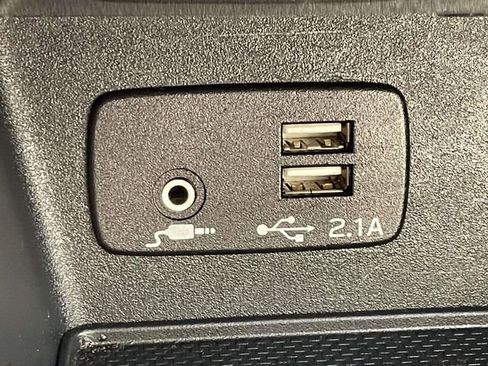 Used 2021 Subaru Forester Limited w/ Popular Package #3 AWD/4WD image 32