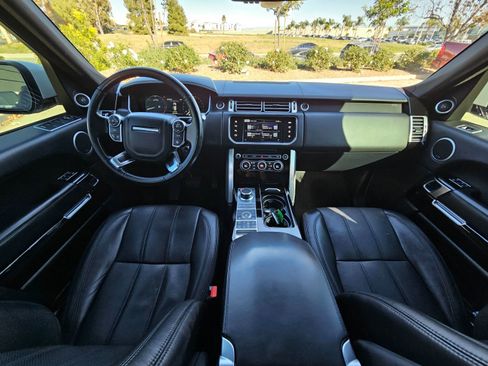 Used 2016 Land Rover Range Rover HSE image 21