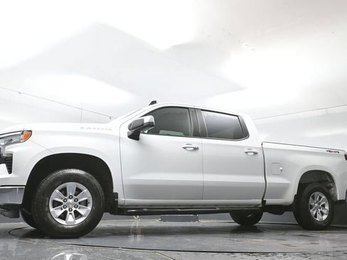 Used 2025 Chevrolet Silverado 1500 LT w/ Work Truck Package AWD/4WD image 29