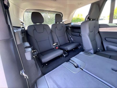 New 2026 Volvo XC90 B6 Plus w/ Protection Package Premier AWD/4WD image 28
