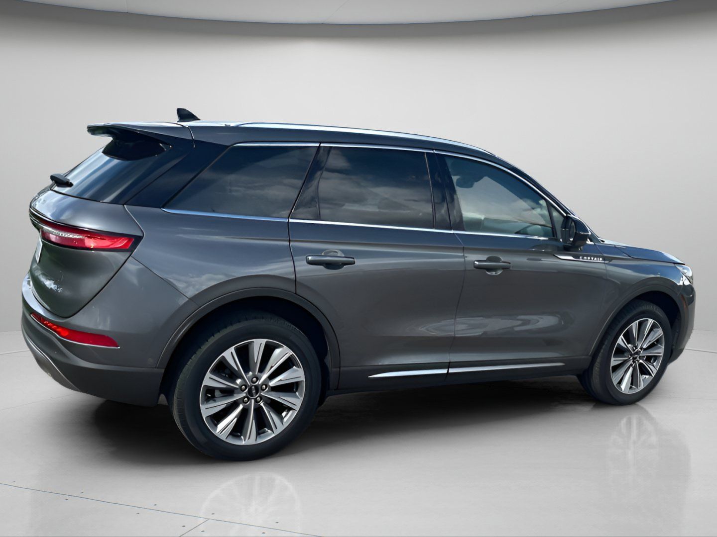 Used 2022 Lincoln Corsair Reserve w/ Equipment Group 201A AWD/4WD image 10