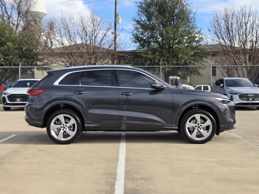 Used 2025 Audi Q5 Premium Plus AWD/4WD image 7